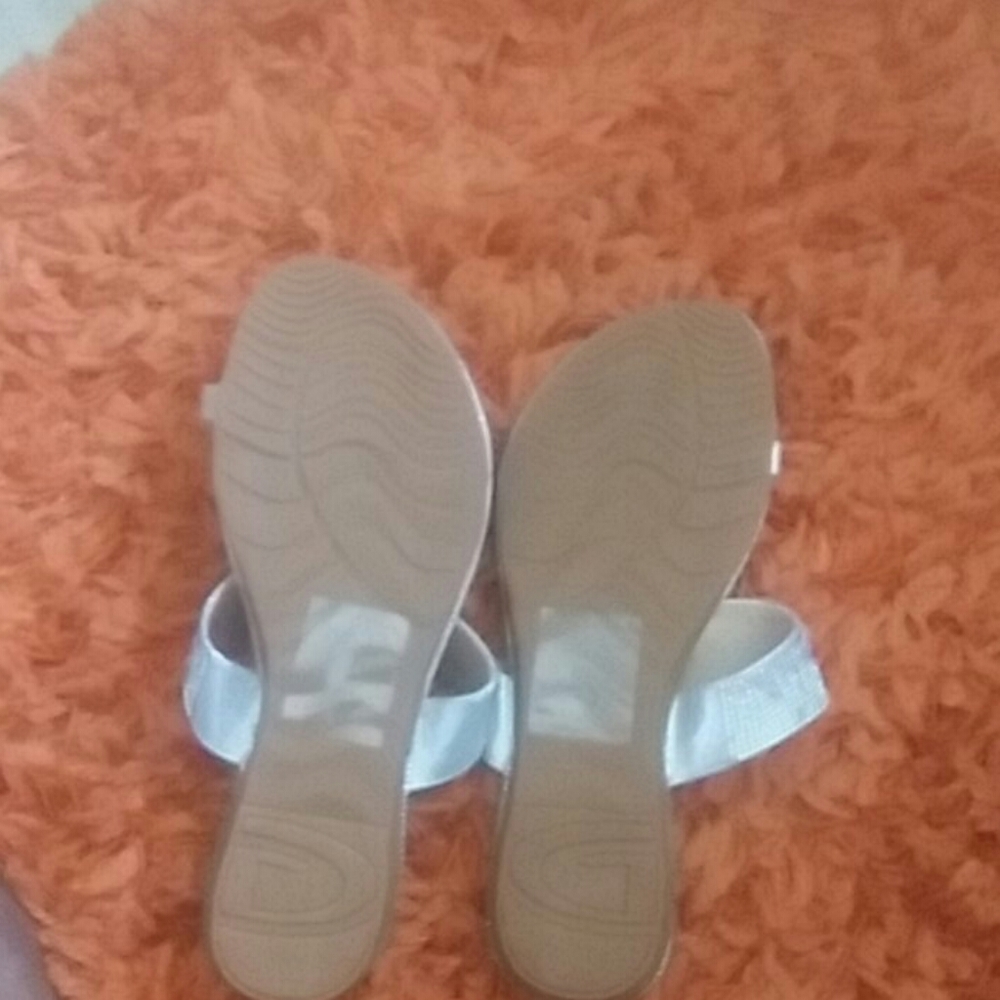 Sandals - Picture 2 of 3